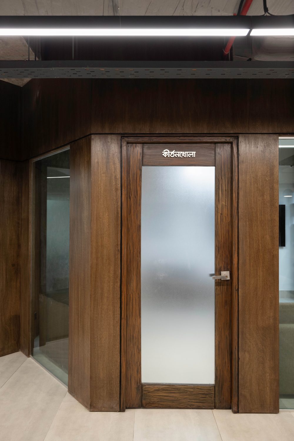 Confidence Group head office corporate interior design Karwanbazar Dhaka Bangladesh by REINCARNATION — named cabin — kirtonkhola